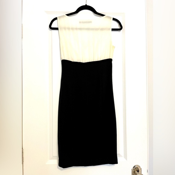 Black and white fitted Zara dress - size s - Picture 3 of 3